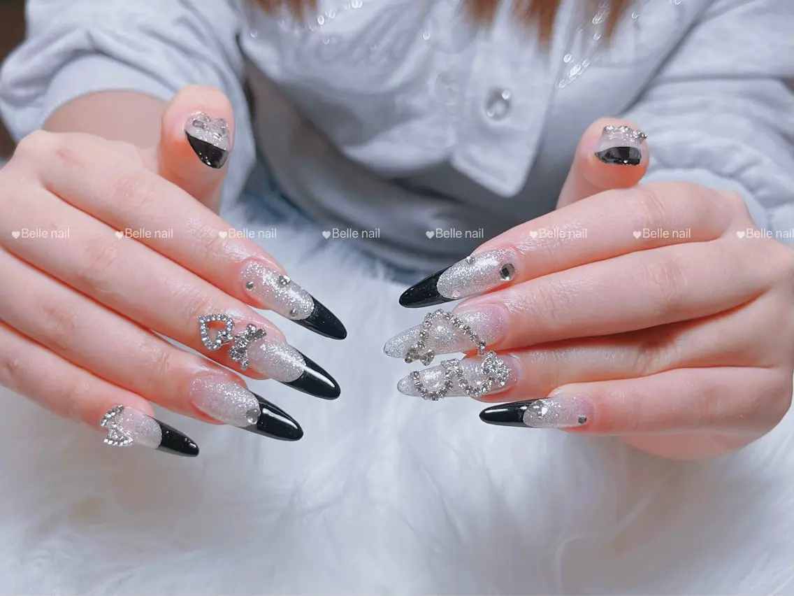 ネイル アートネイル 長さ出し フレンチネイル ジェルネイル キラキラネイル ハンドネイル Belle Nail Salonのネイルデザイン