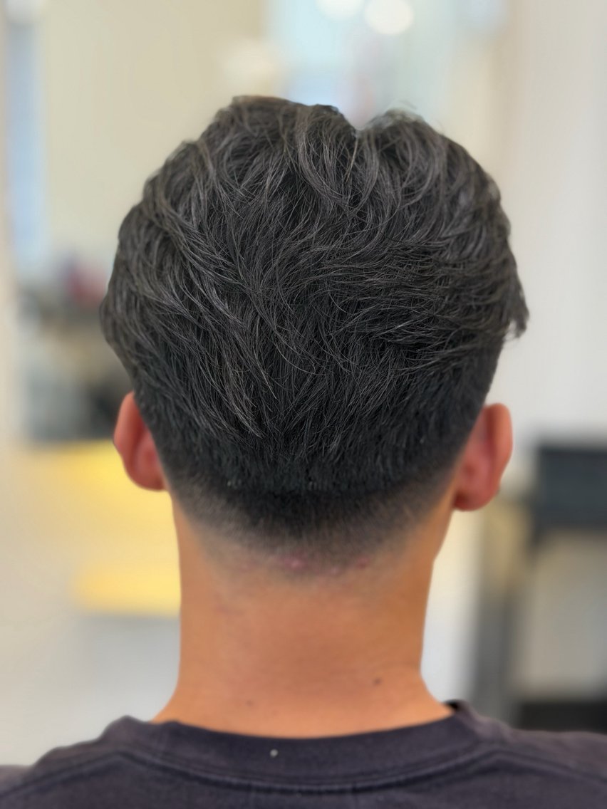 ショート メンズ 呉屋 俊介のヘアスタイル