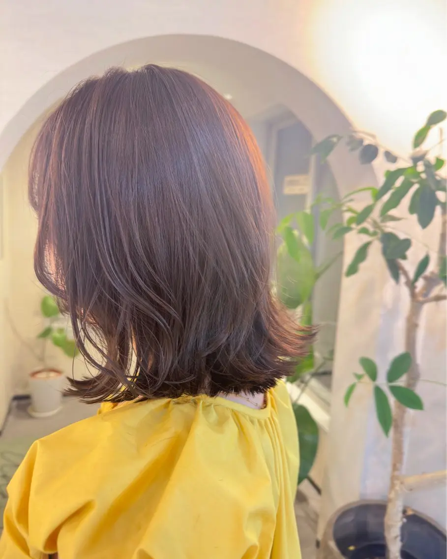 ミディアム カラー ベージュカラー 【Uneユヌ】菊地 春那のヘアスタイル