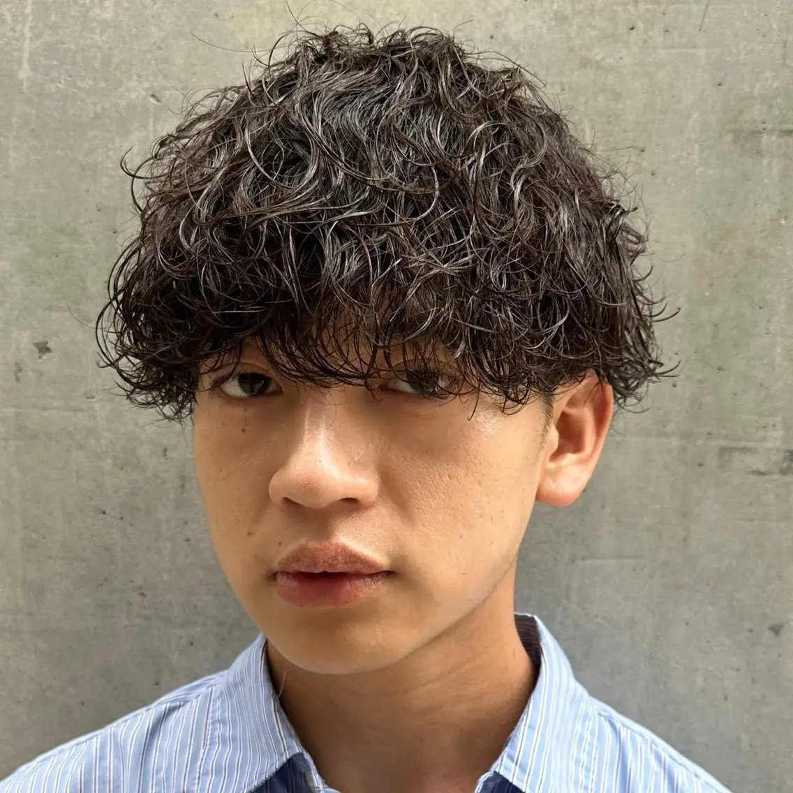 ショート パーマ メンズ カット パーマ 相宮 優羽のヘアスタイル