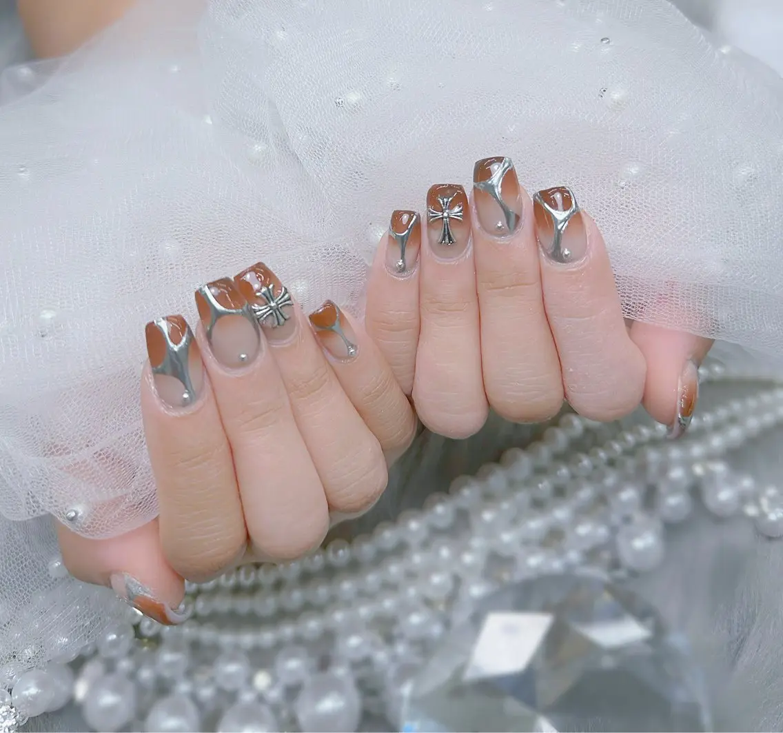 ネイル ハンドネイル Luna Nail.Novaのネイルデザイン