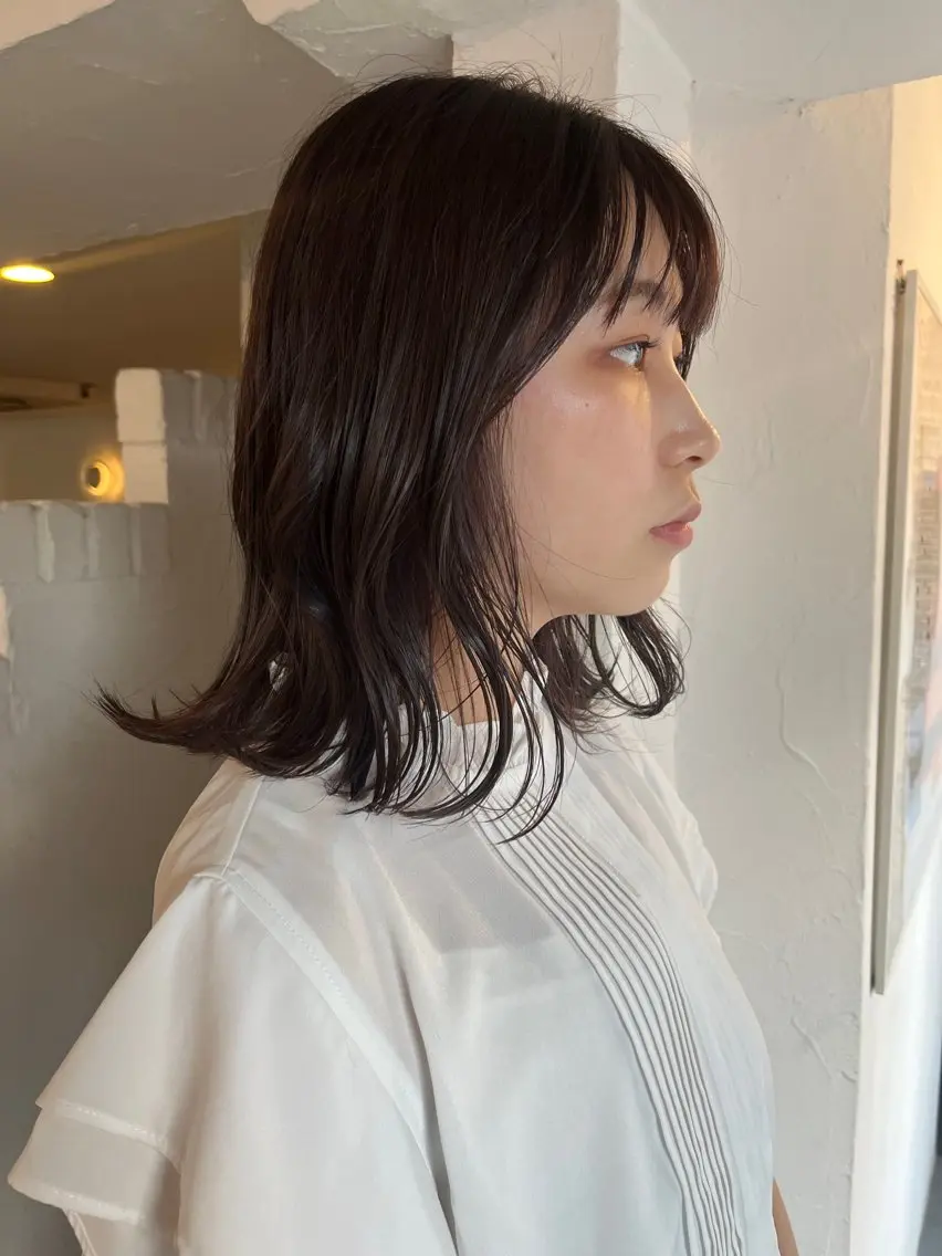 ミディアム カラー ヘアアレンジ ミディアムレイヤー アッシュ アッシュブラウン アッシュグレー アッシュグレージュ 眠れるヘッドスパ✨ chacoのヘアスタイル