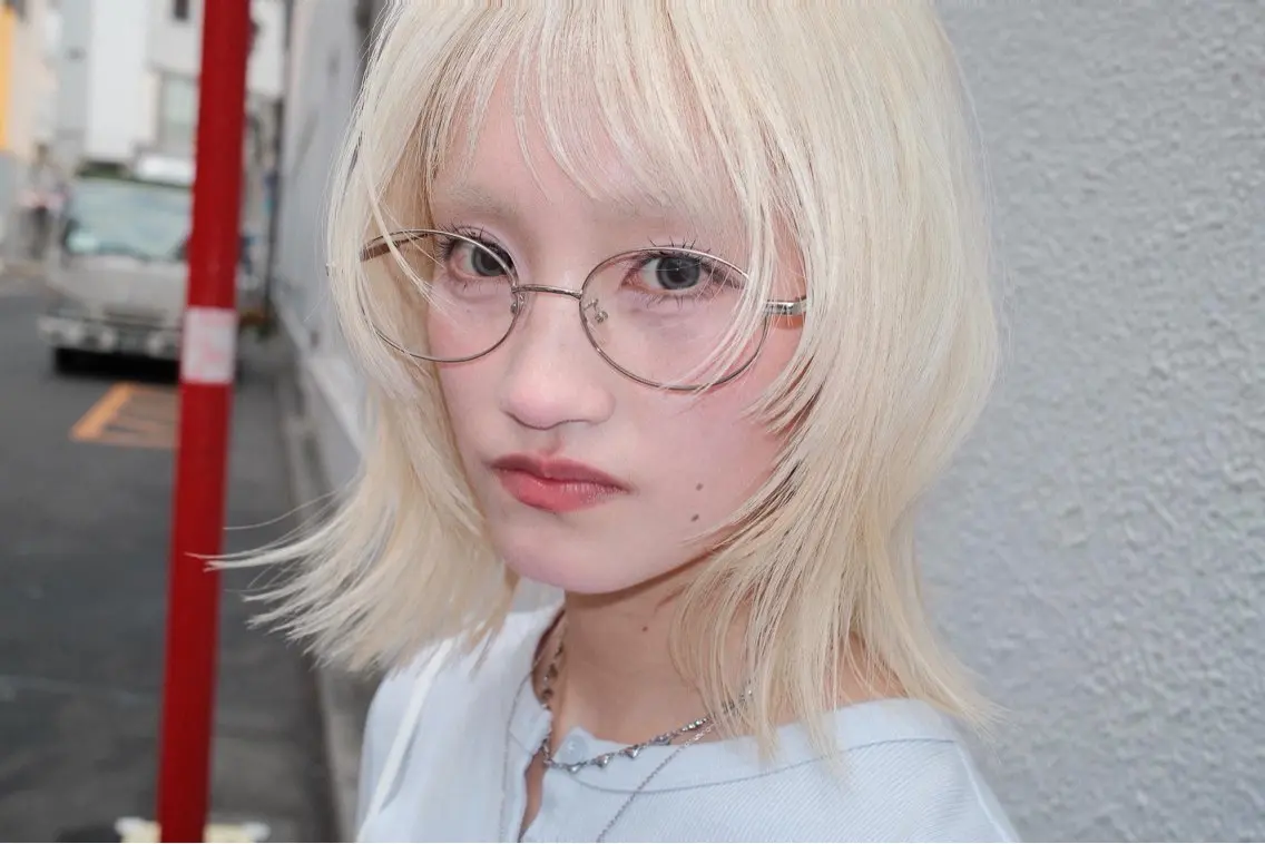 ミディアム カラー ヘアカラー momo/ハイトーン /透明感カラー🎀のヘアスタイル