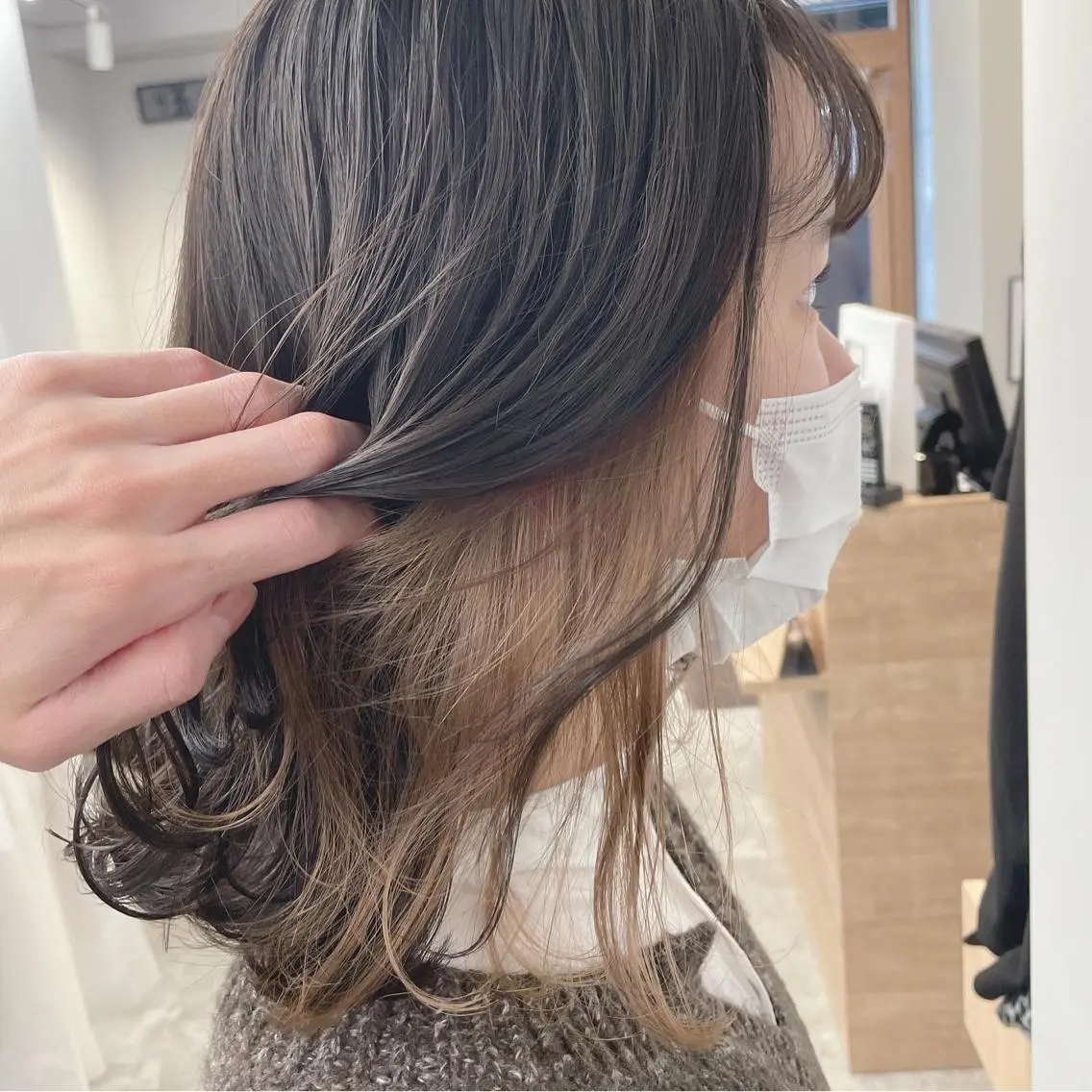 ミディアム SAEKI【ior 】北千住店ブリーチのヘアスタイル
