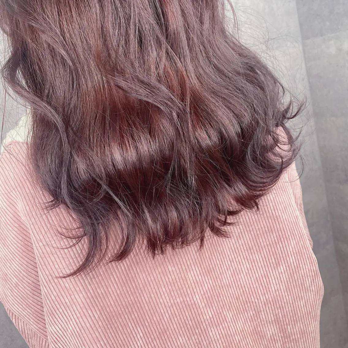 ミディアム カラー _WHITE 天王寺のヘアスタイル