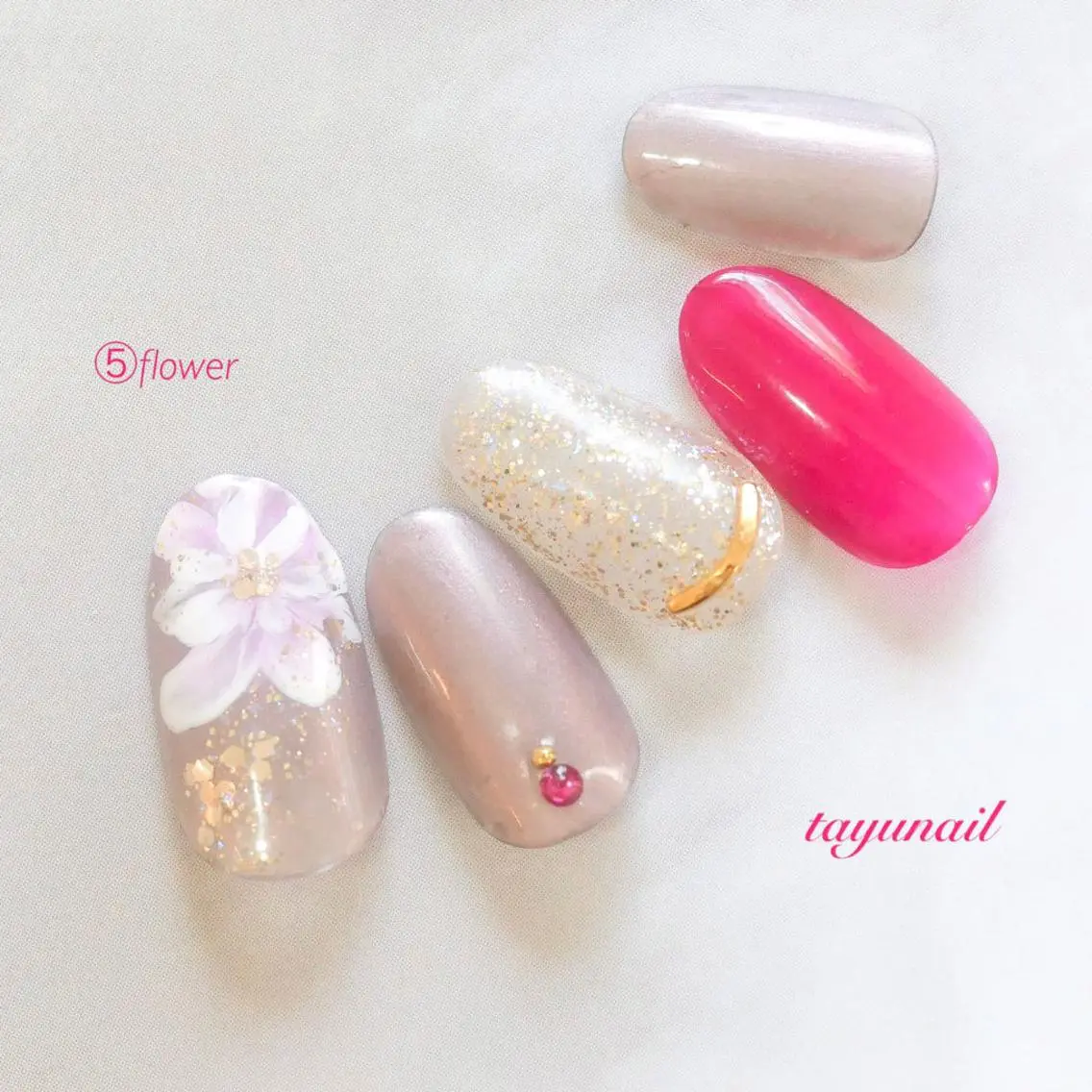 ネイル アートネイル ブルー フラワーネイル ジェルネイル ニュアンスネイル ネイルサロン 【たゆnail】のネイルデザイン