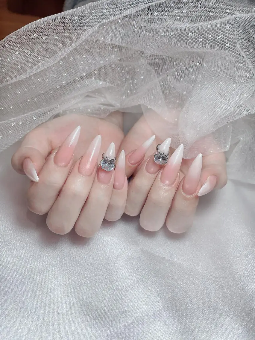 ネイル ハンドネイル Queen Nail Salonのネイルデザイン