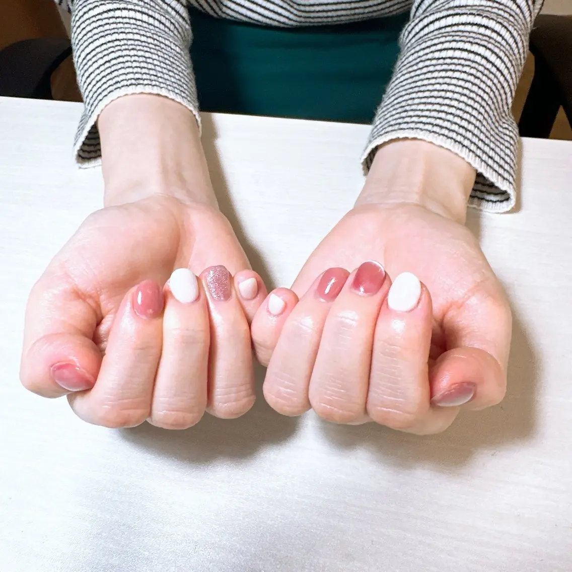 ネイル ピンク ホワイト LMN Reiのネイルデザイン
