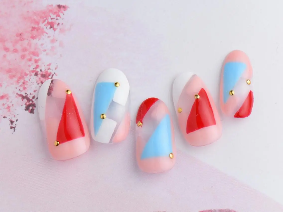 ネイル mano nella manoのネイルデザイン