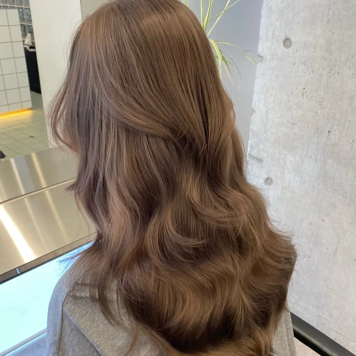 セミロング カラー ヘアカラー ミルクティーベージュ /sara💛のヘアスタイル