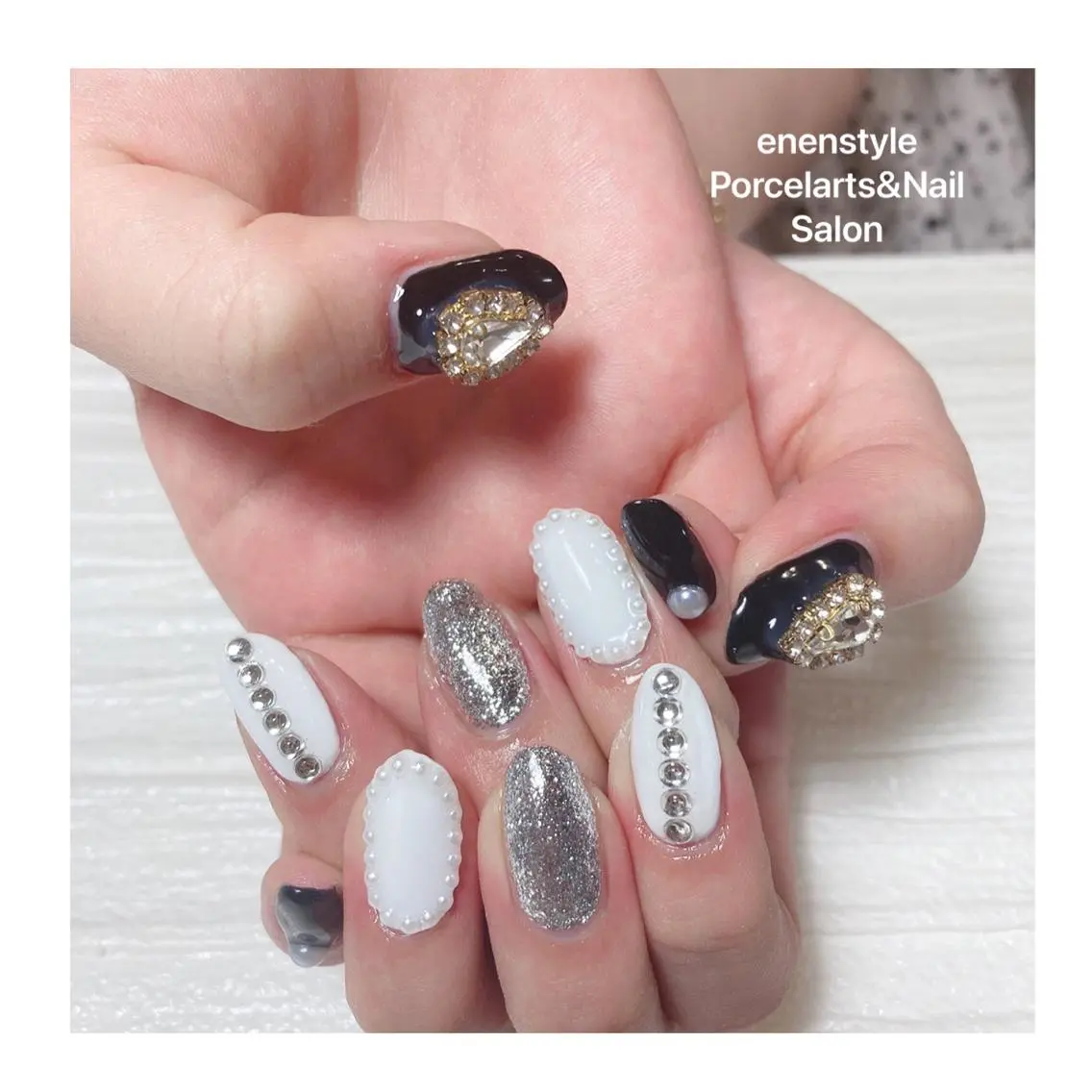 ミディアム ネイル ハンドネイル 🐾enen style 🐾のネイルデザイン