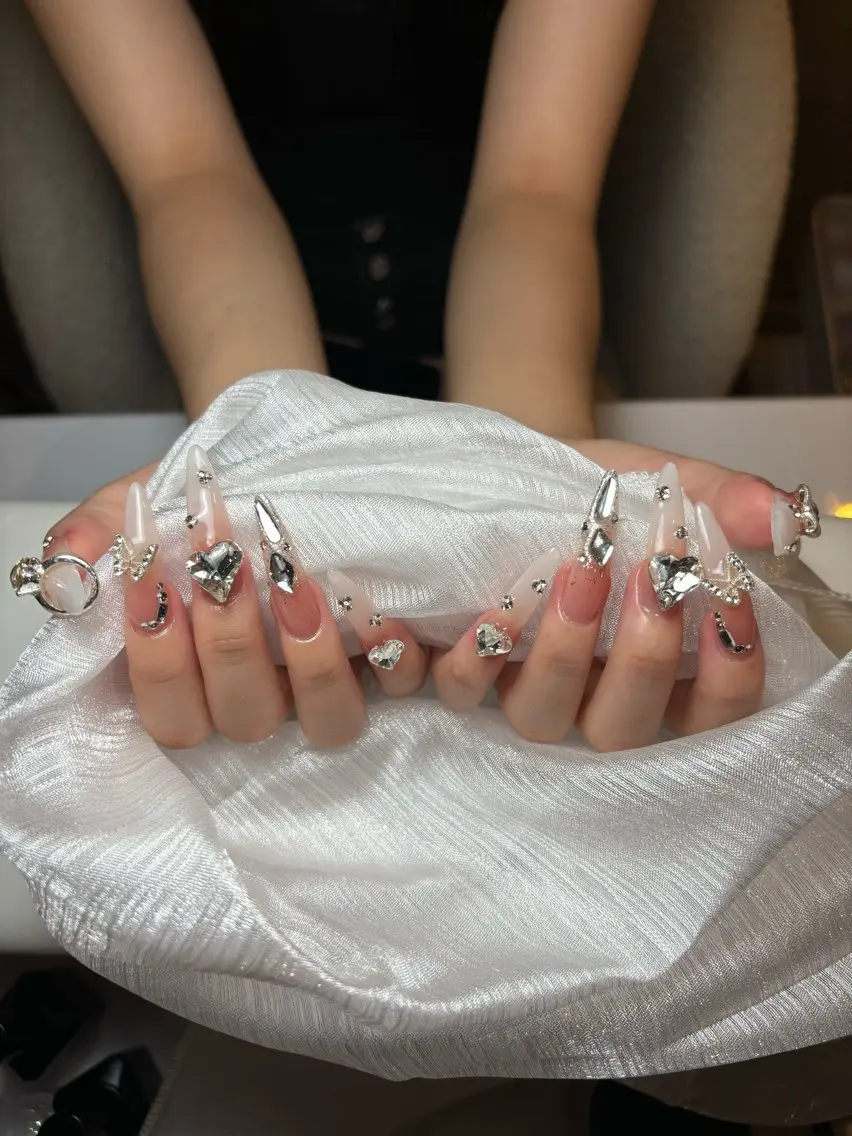 ネイル 韓国ネイル マグネットネイル ワンカラーネイル ネイルチップ Jenn Nail Salonのネイルデザイン