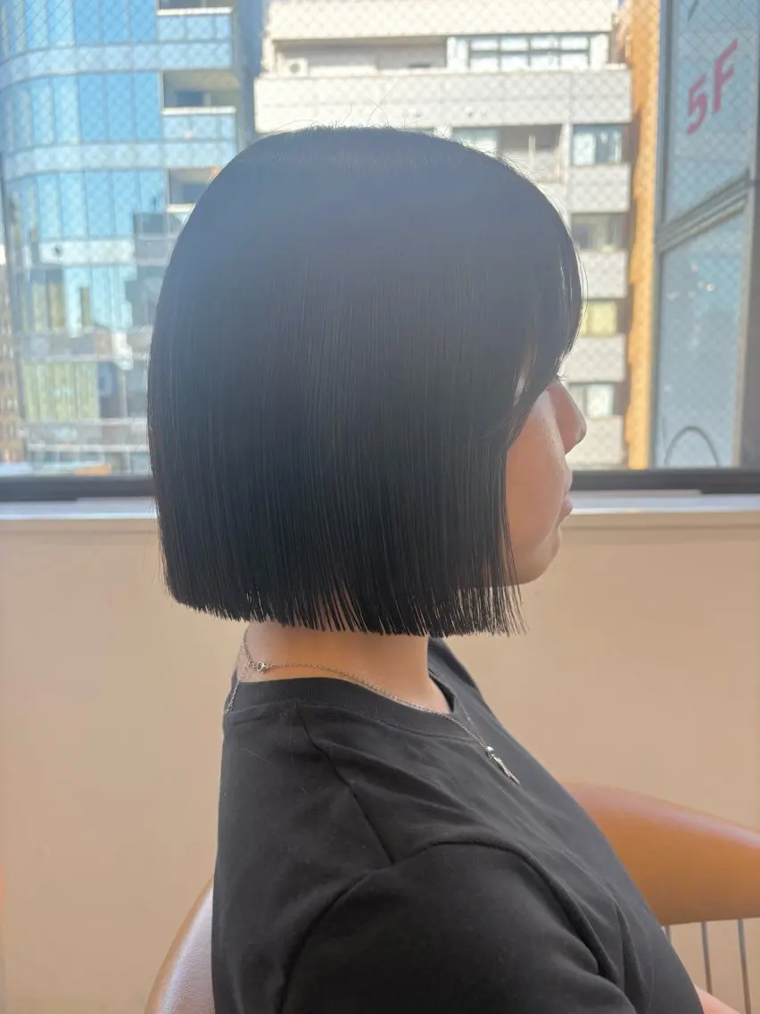 ショート ボブ 縮毛矯正 カット ヘアカラー トリートメント オリーブベージュ/ボ ブ縮毛矯正たまき🧡のヘアスタイル