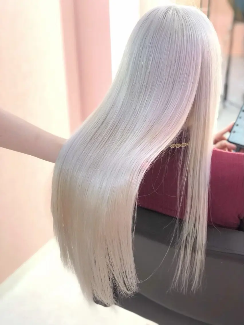 ロング 【韓国×ハイトーン】 🇰🇷SOGO🩶のヘアスタイル