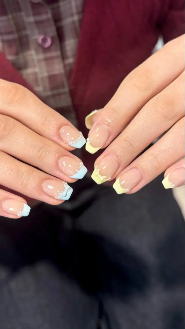 ネイル フレンチネイル 持ち込み リボン 春ネイル モデル様募集中♡ Kokomi🍮のネイルデザイン