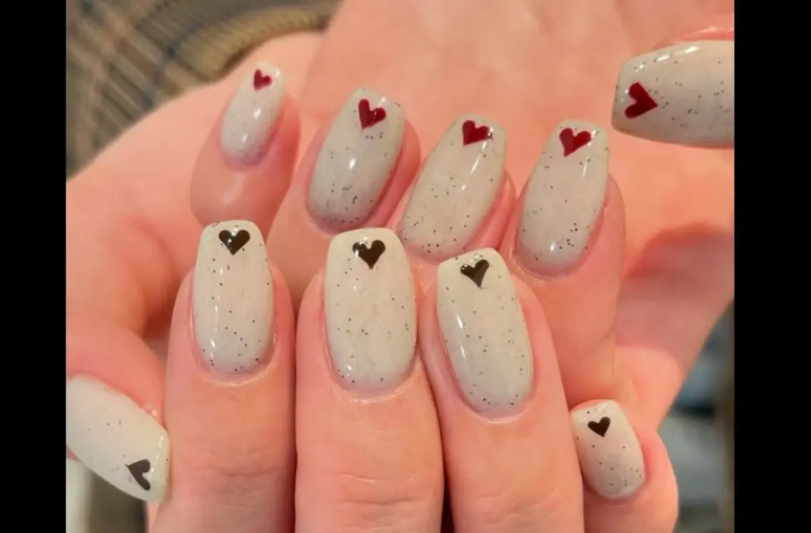 ネイル オーロラネイル 長さ出し フレンチネイル ジェルネイル ガラスフレンチ Rela・S NAILのネイルデザイン