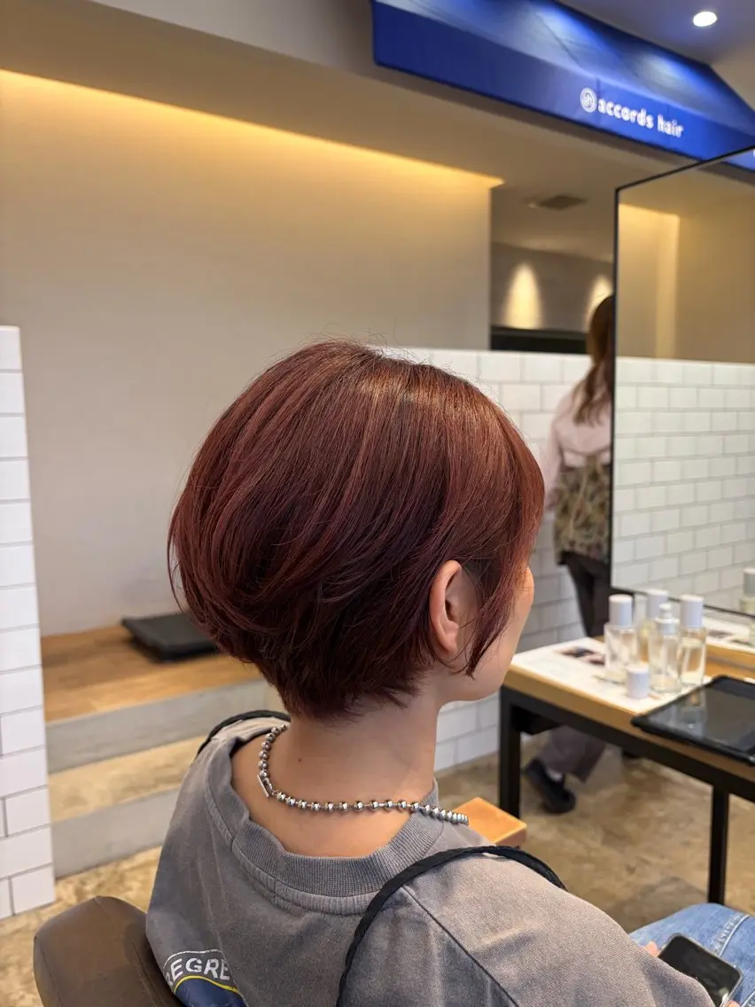 ショート カラー ヘアアレンジ ブラウンカラー ピンクカラー ピンクブラウン 嶋津 愛叶のヘアスタイル