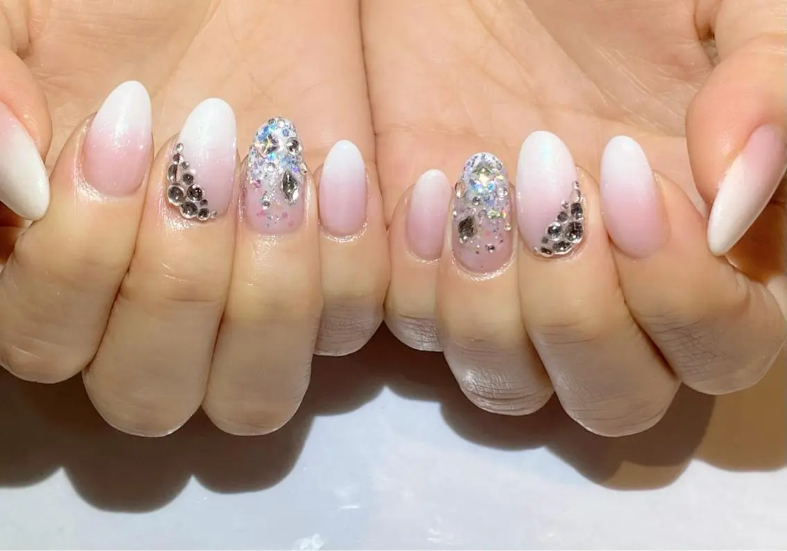 ネイル ブライダルネイル ハンドネイル Lino+ ネイル&よもぎ蒸しのネイルデザイン