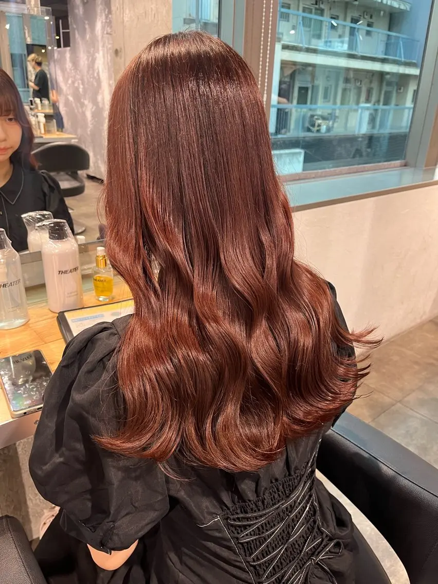 ロング カラー ヘアカラー ハイトーンカラー 🦄レイヤーカットのヘアスタイル