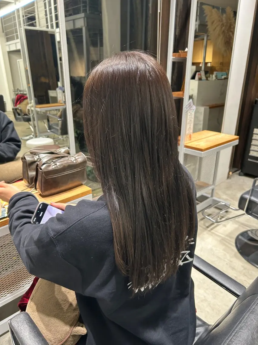 ロング カラー アッシュ アッシュブラウン ブラウンカラー 中村 里彩のヘアスタイル