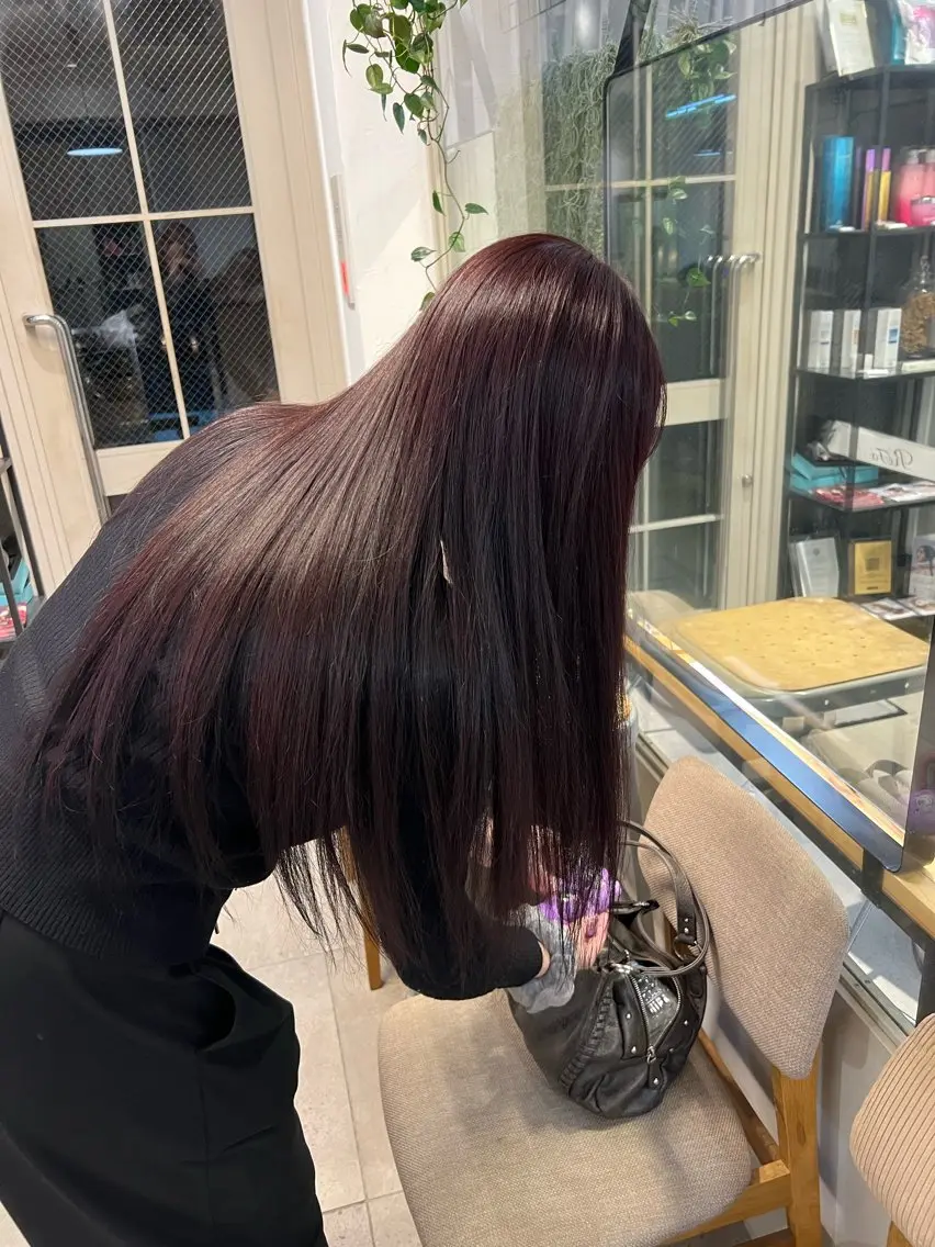 ロング カラー うるぷるカラー 🤍 Naanoのヘアスタイル