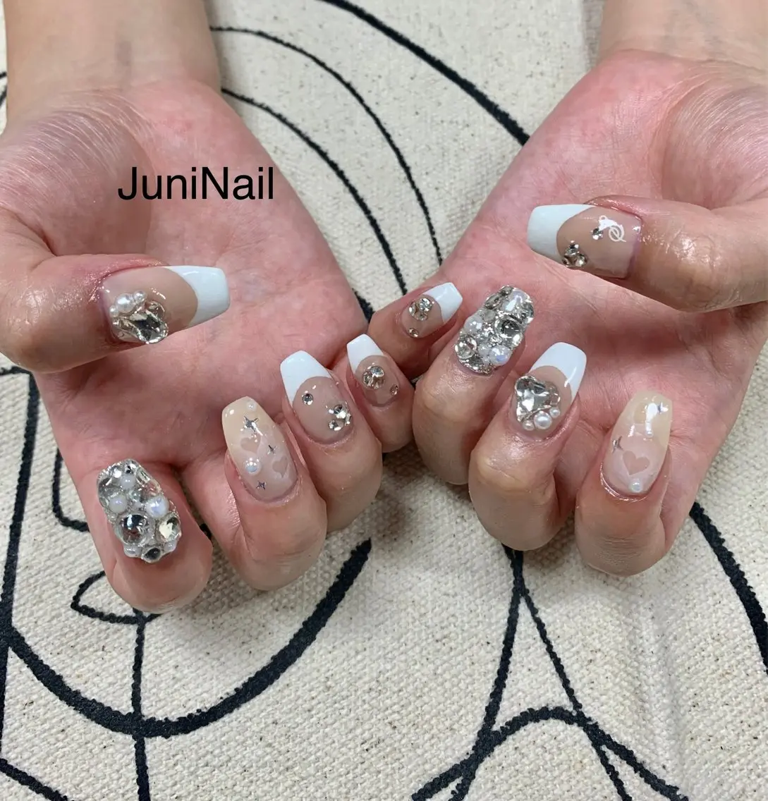 ネイル オーロラネイル クリアネイル フラッシュネイル 氷ネイル・うるうるネイル キラキラネイル ハンドネイル JuniNail 주니네일🇰🇷suのネイルデザイン