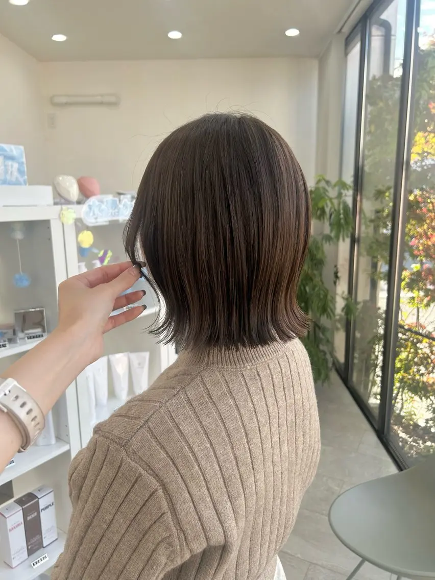 ショート 切りっぱなしボブ ボブ くびれヘア カット suehiro yunaのヘアスタイル