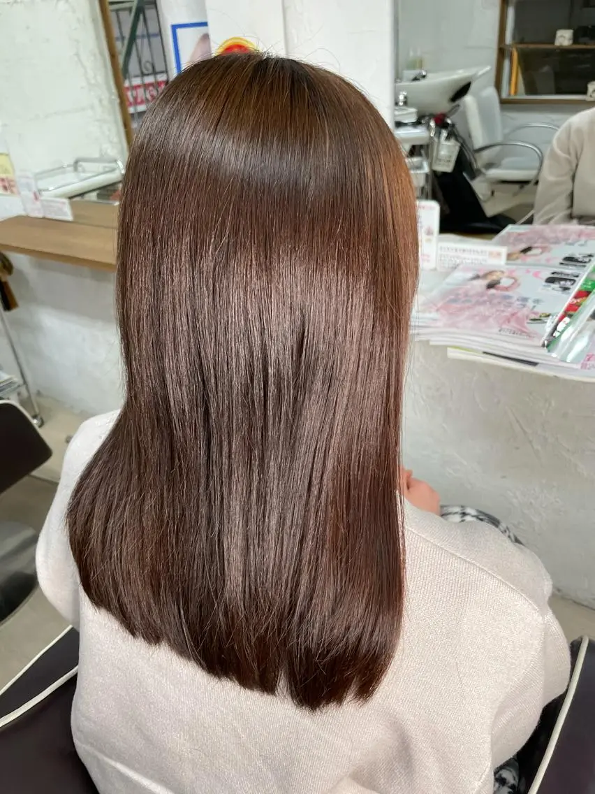 【光沢カラー】カット+カラー+トリートメント😄つやケアコース☘️【ダメージレス度★★★★☆】の写真