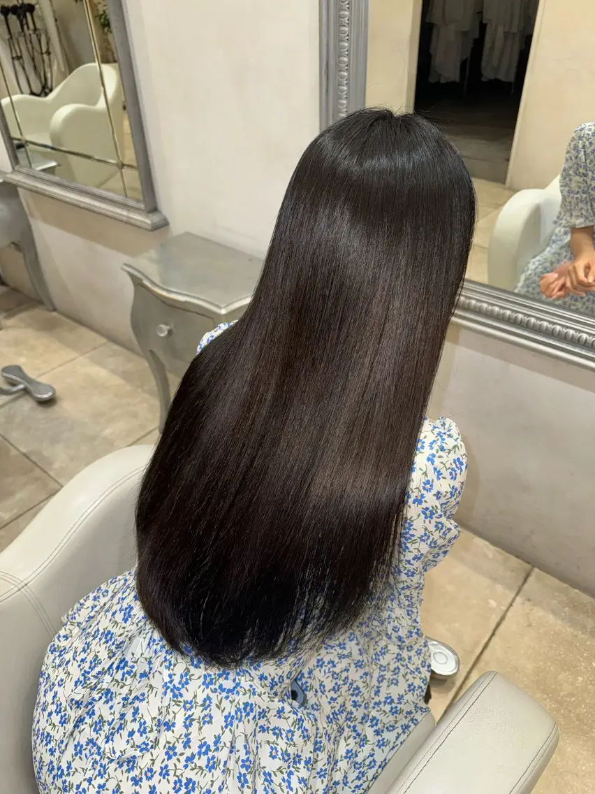 プレミアムトリートメント又は髪ケア(酸熱トリートメント)(25歳以下限定)の写真