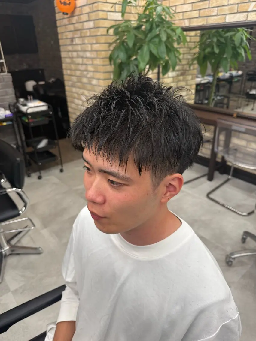 メンズ アップバング メンズパーマ 本田　有里のヘアスタイル