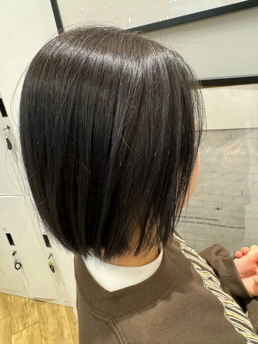 ショート カラー 塚本 昂のヘアスタイル