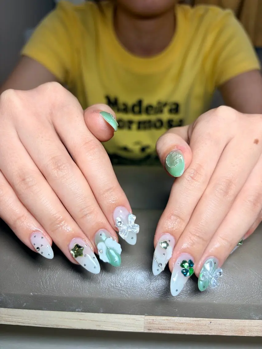ネイル I pinknail 韓国風·持ち込み専門のネイルデザイン