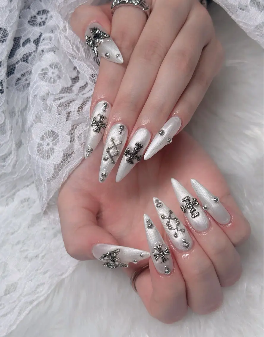 ネイル フレンチネイル ジェルネイル ハロウィン キラキラネイル 韓国ネイル ハンドネイル H.baby Nail Salonのネイルデザイン