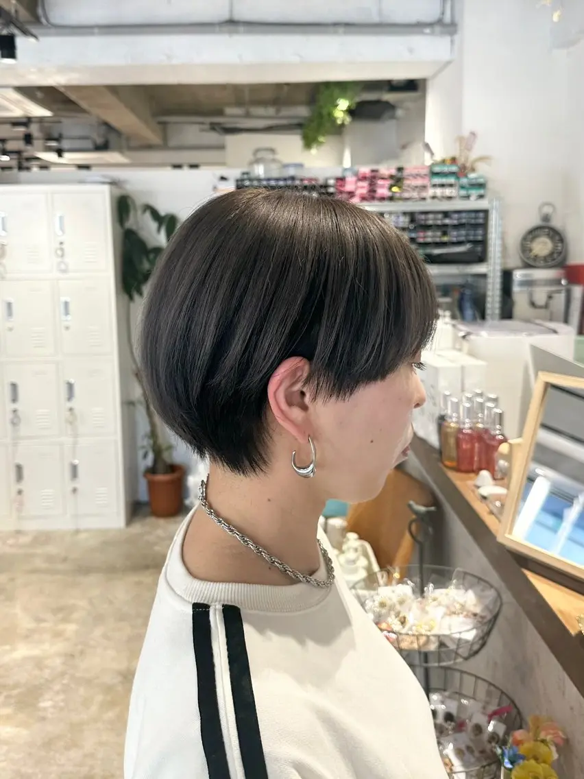 【ショート〜ボブ限定】似合わせ小顔カット+Wカラー+トリートメント¥17500の写真