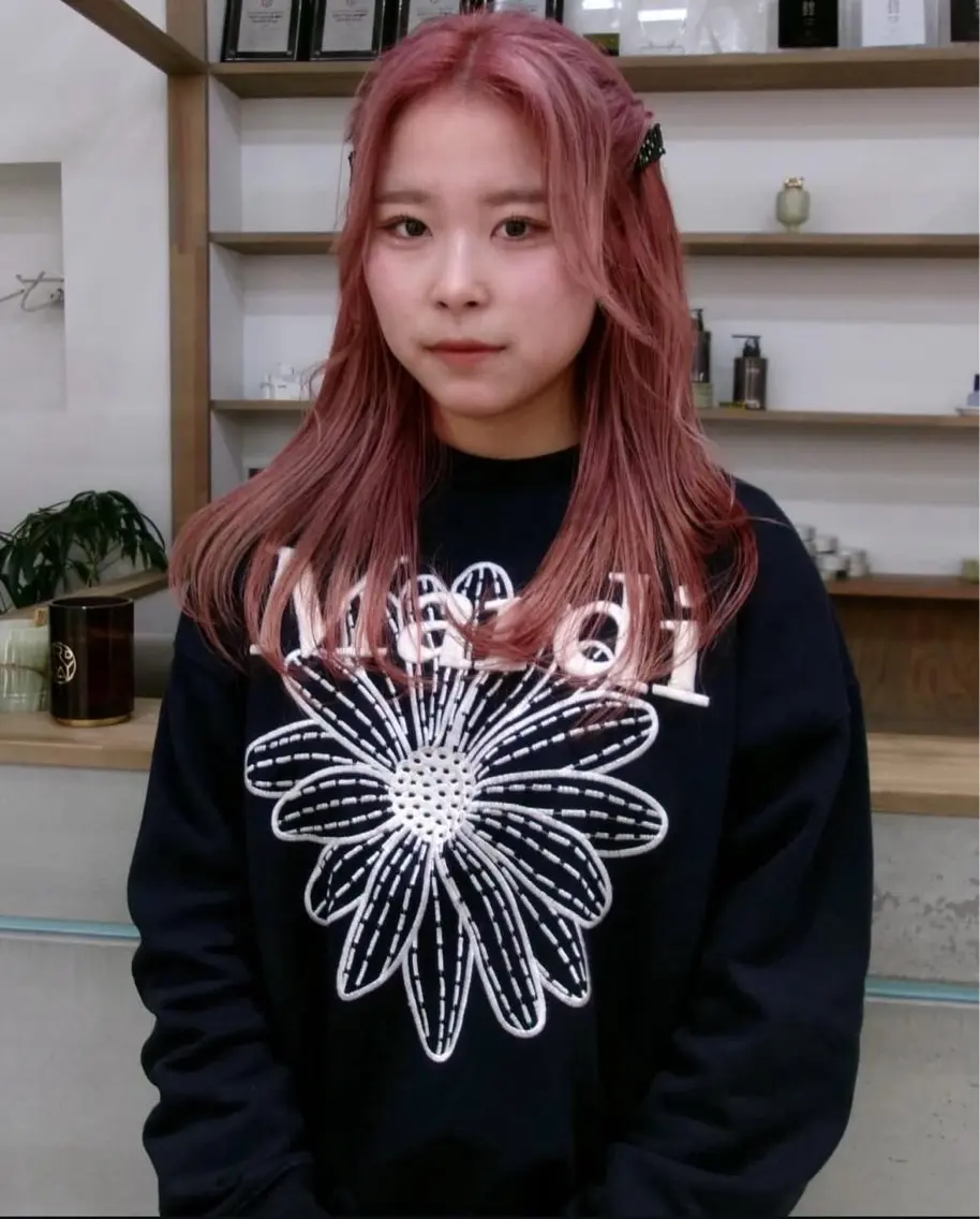 ロング カラー ベージュカラー ピンクカラー ピンクベージュ yuna☘️ 名古屋のヘアスタイル