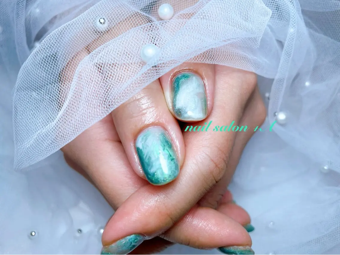 ミディアム Nail Salon +Aのネイルデザイン