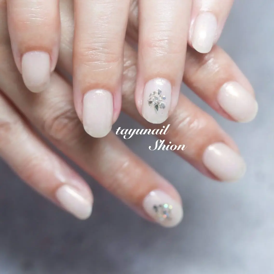ネイル ブルー ジェルネイル ワンカラーネイル パラジェル シンプルネイル ネイルサロン 【たゆnail】のネイルデザイン