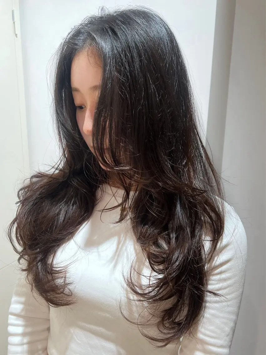 ロング カラー カット ヘアカラー トリートメント 艶ハイトーン🔆 ️️️安座間 希のヘアスタイル