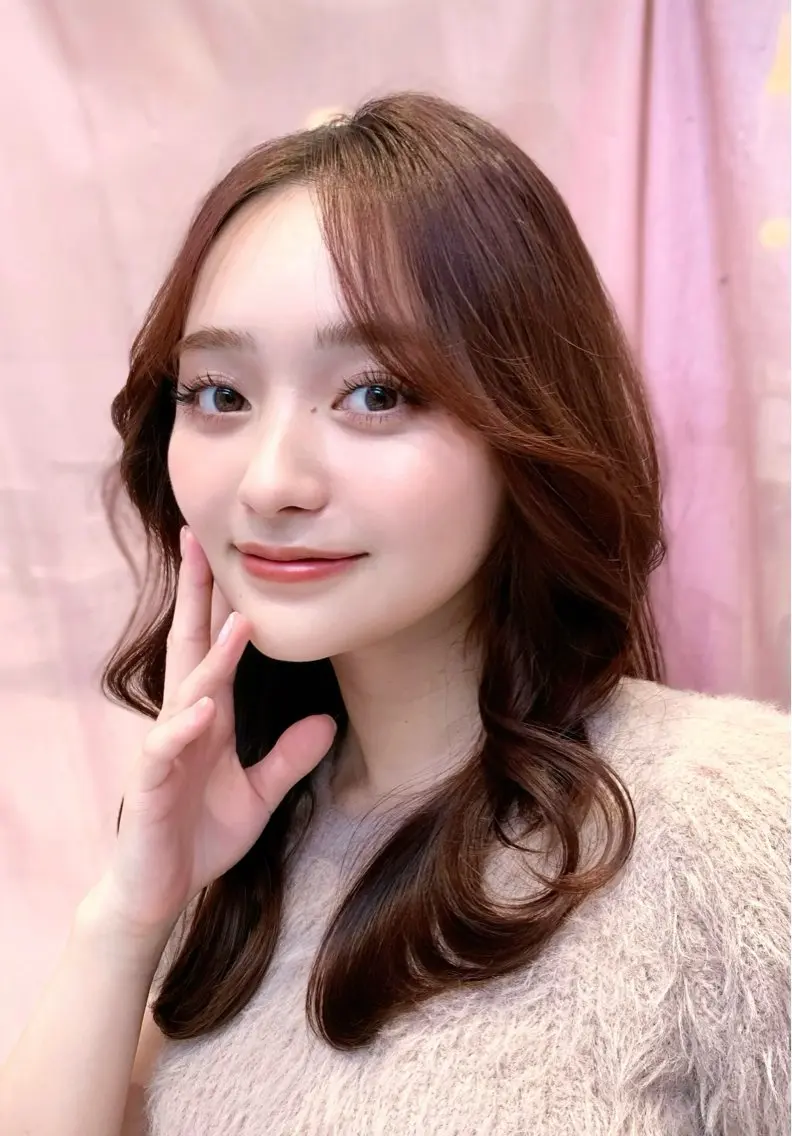ミディアム カラー カット ヘアカラー トリートメント ヘッドスパ ヘアセット 韓国ヘア/レイヤー/ 顔まわり/りょーとのヘアスタイル