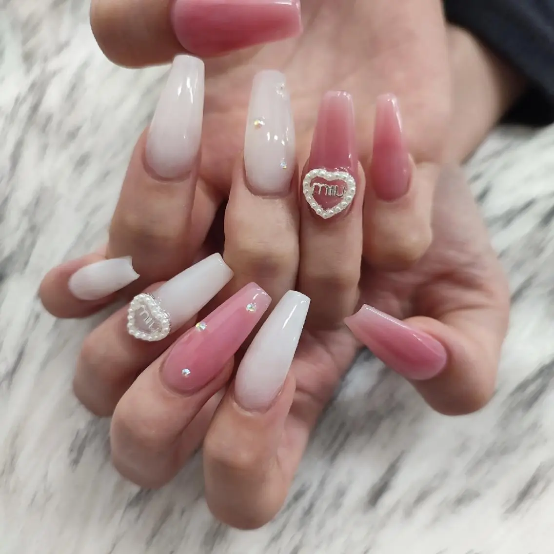 ネイル ハンドネイル RUNWAY 　　のネイルデザイン