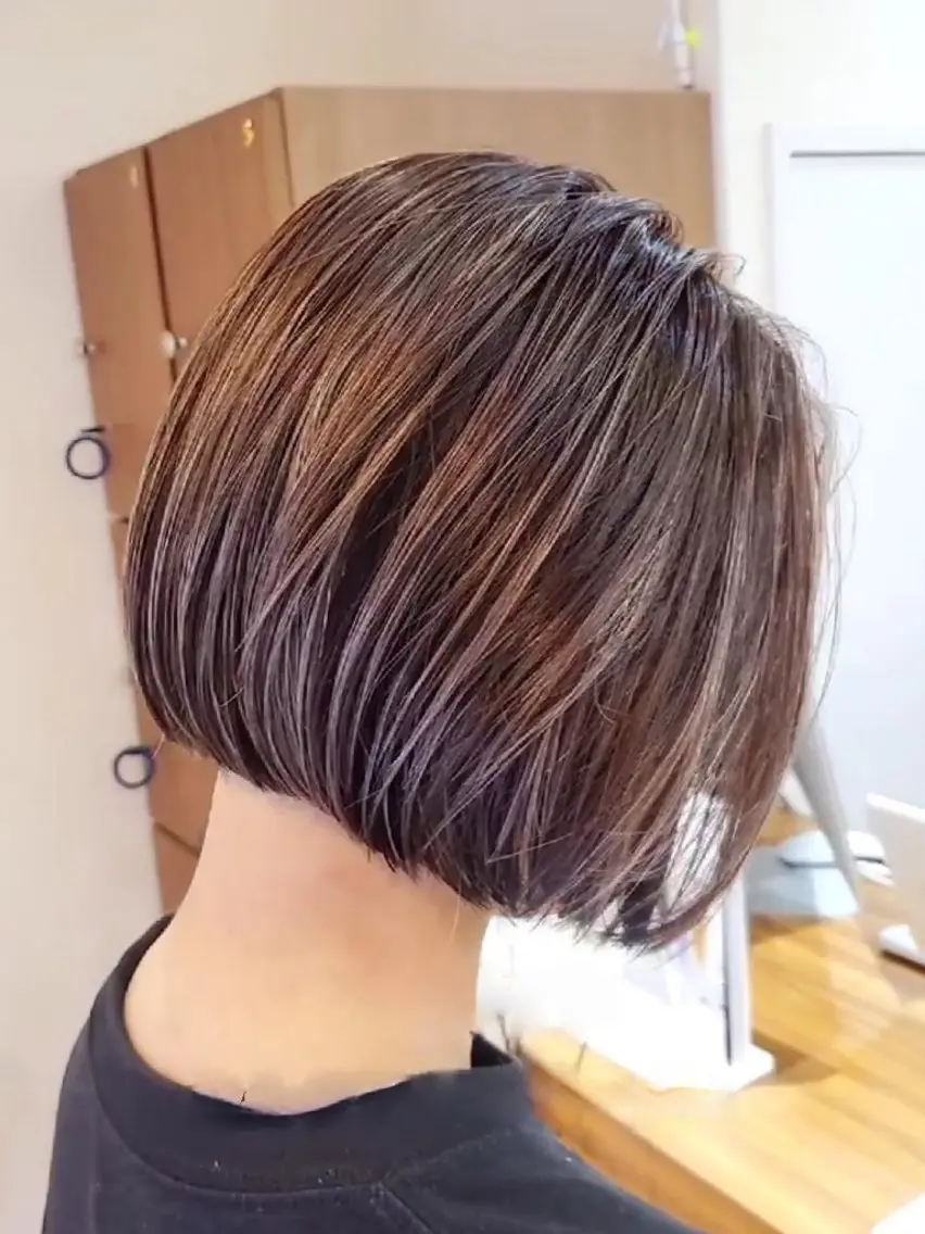 ショート カラー ハイライトカラー ハイライト NOSH七隈 / 艶 髪質改善/ヘッドスパのヘアスタイル