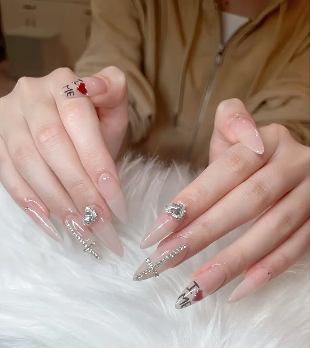 ネイル フレンチネイル グラデーション マグネットネイル ミラーネイル ワンホンネイル ハンドネイル Sora Nailのネイルデザイン