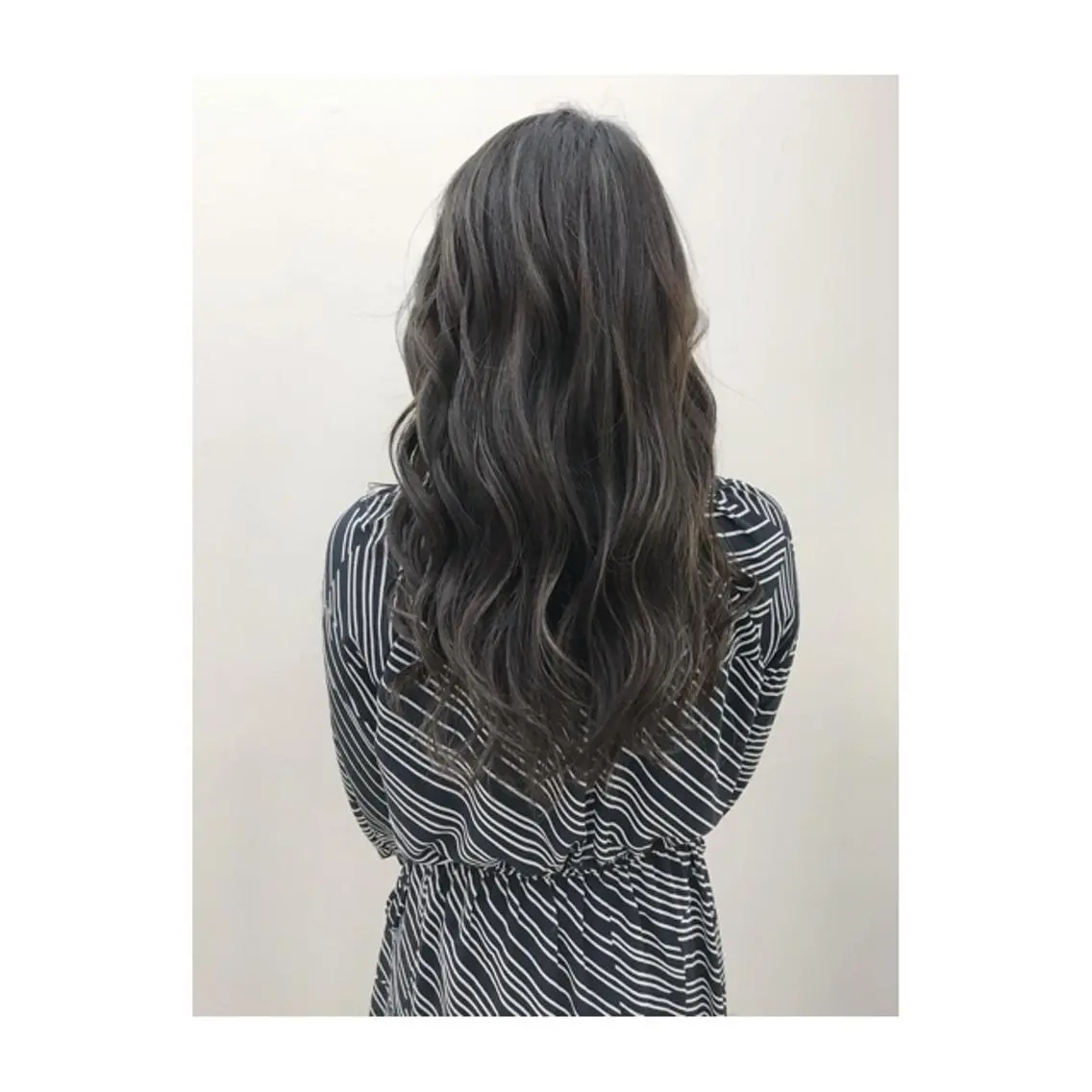 ロング カラー 永岡 鉄平のヘアスタイル