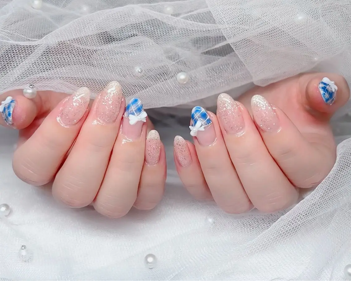 ネイル 🎀PG🩵 ネイルサロンのネイルデザイン