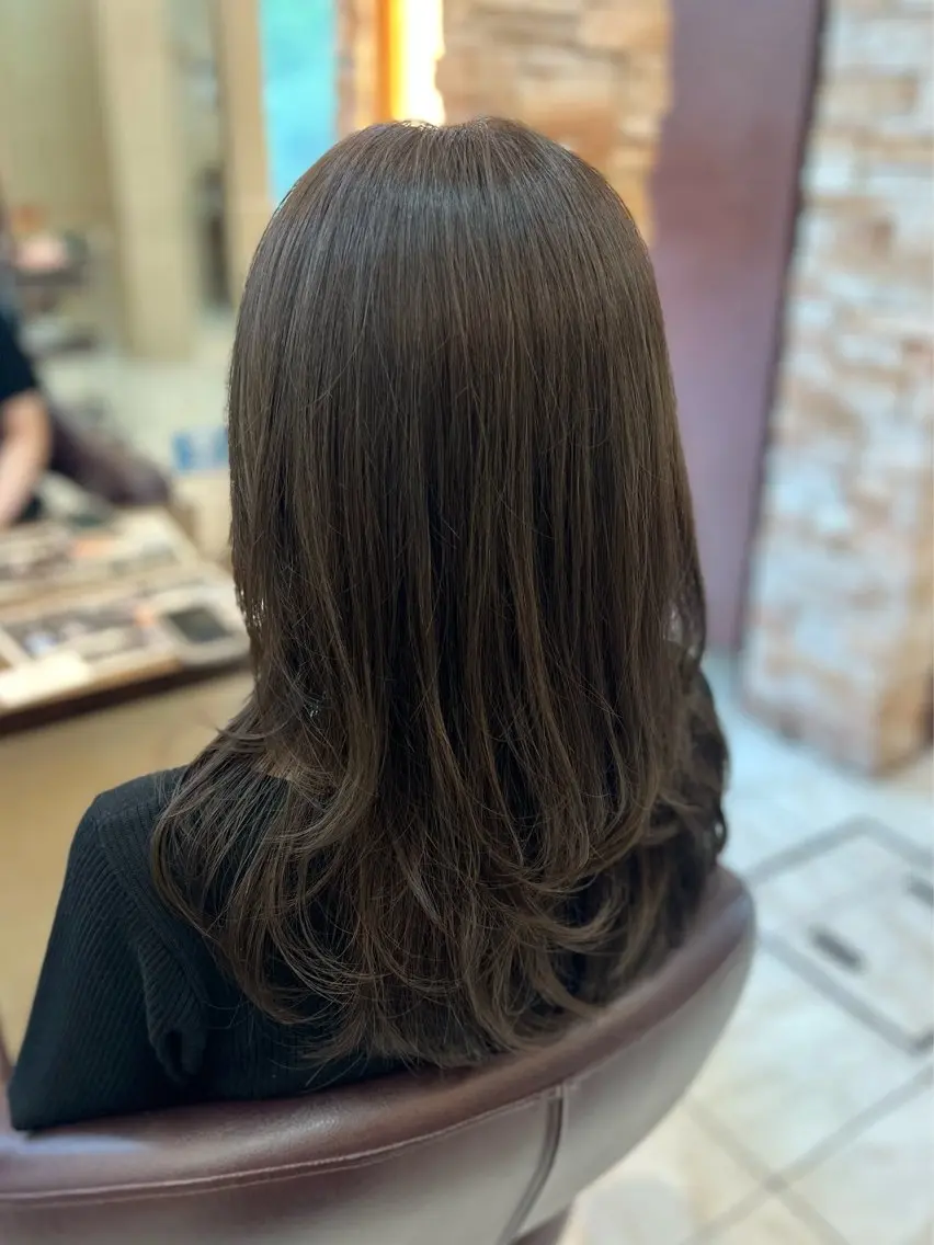 ロング レイヤーカット 篠崎 大翔のヘアスタイル