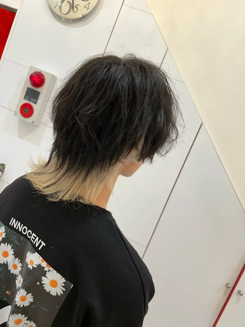 ミディアム ヘアアレンジ ウルフカット カット 今村公介 ブリーチ特化、派手髪のヘアスタイル