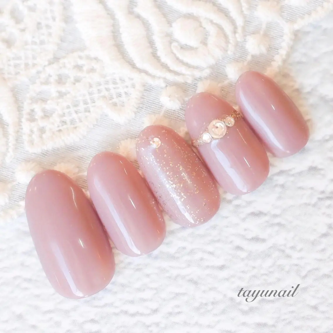 ネイル アートネイル ジェルネイル ラメ(グリッター) ニュアンスネイル ワンカラーネイル ハンドネイル ネイルサロン 【たゆnail】のネイルデザイン