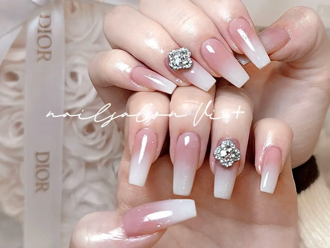 ネイル ハンドネイル ✨Nailsalon Vi+✨のネイルデザイン