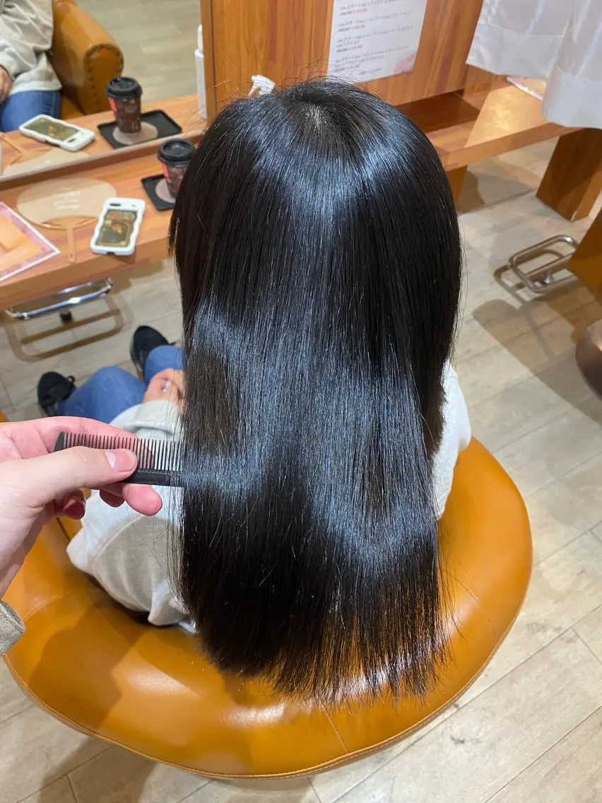 セミロング パーマ 髪質改善 ストレートパーマ カット 縮毛矯正 縮毛矯正とレイヤー カット/杉村凜汰郎のヘアスタイル