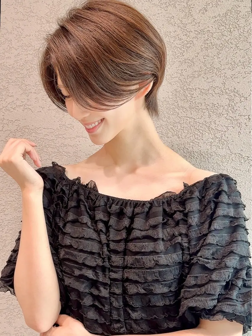 ショート カラー カット 縮毛矯正✨🫧 レイヤー川村利幸のヘアスタイル